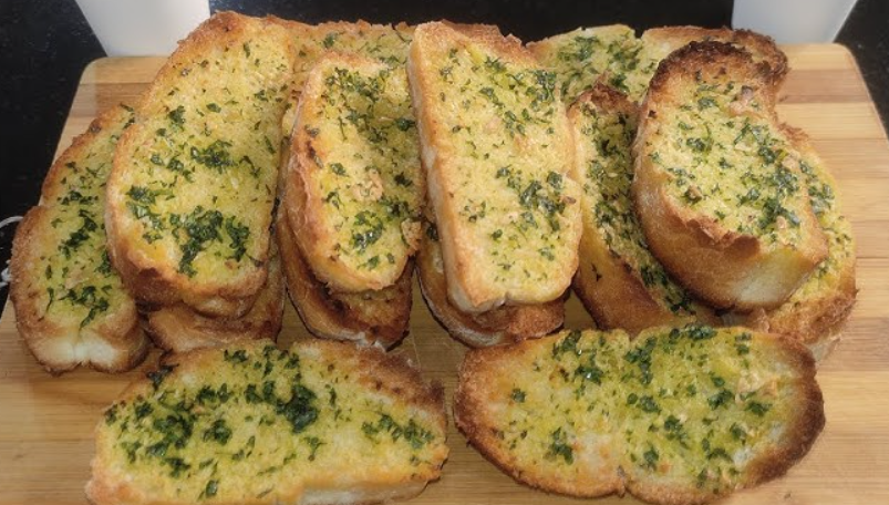 Pan Tostado Con Ajo Una Delicia Que Conquista En Cada Mordida